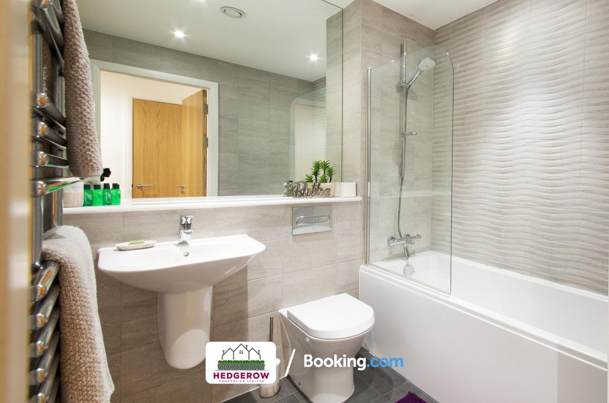 Premium Deals On Modern 2 -Bed 2-Bath Central City 122 High Street Flat For Movers & Pros By Hedgerow Manchester Eksteriør billede